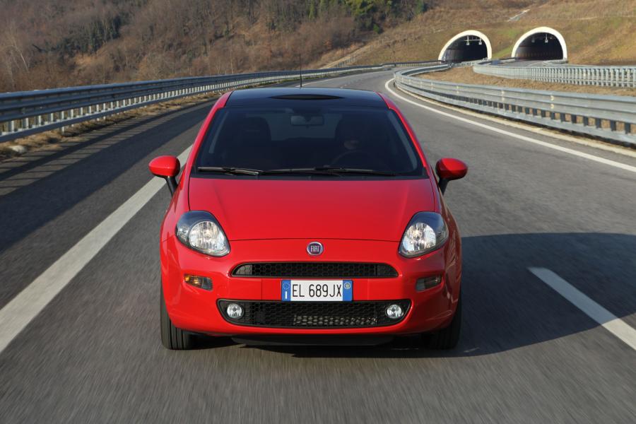  Fiat Punto 2012 года  (фото 18 из 44)